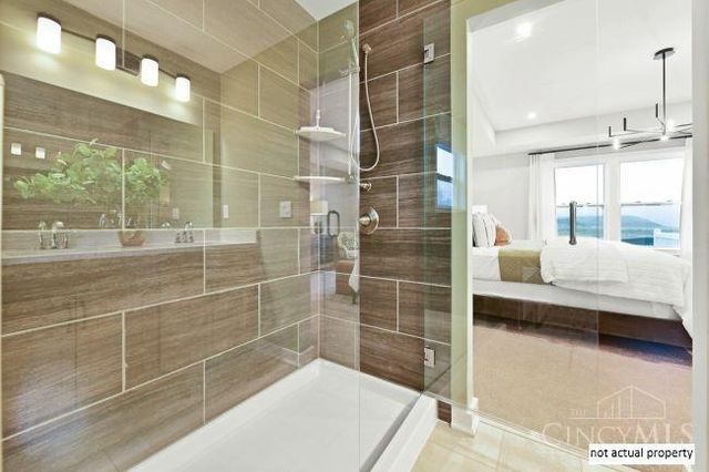 3086 Canvasback Court, Franklin Twp, OH 45005