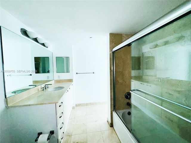 2101 Brickell Ave 801, Miami, FL 33129