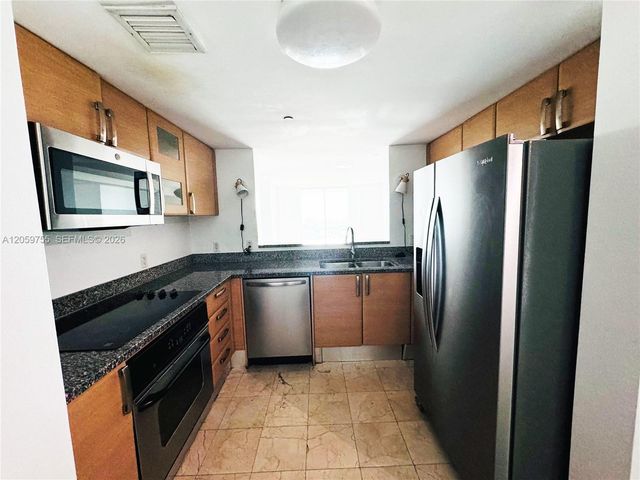 2101 Brickell Ave 801, Miami, FL 33129
