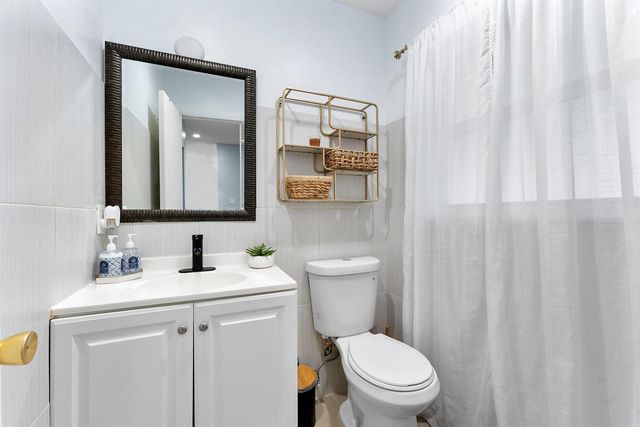 7807 Golf Cir Drive H 305, Margate, FL 33063