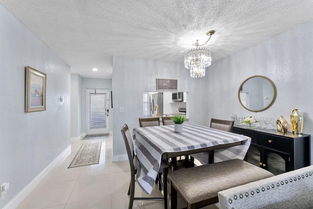 7807 Golf Cir Drive H 305, Margate, FL 33063