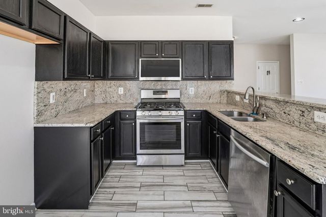 217 SPRUCE TRL, Swedesboro, NJ 08085