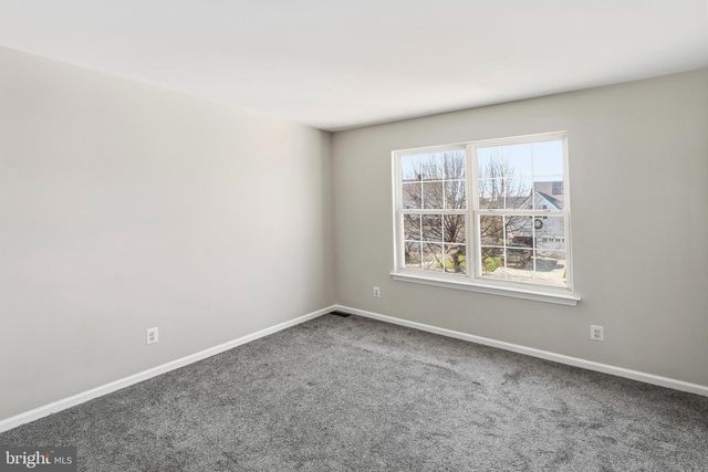 217 SPRUCE TRL, Swedesboro, NJ 08085