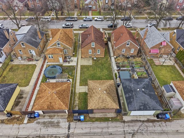10941 S Avenue C, Chicago, IL 60617
