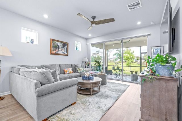 6131 TIMBERDALE AVENUE, Wesley Chapel, FL 33545