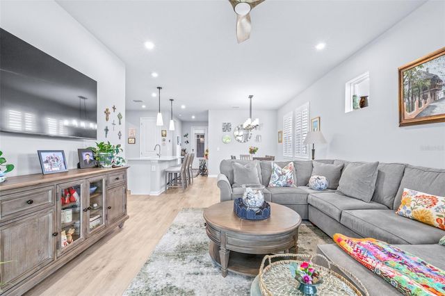 6131 TIMBERDALE AVENUE, Wesley Chapel, FL 33545