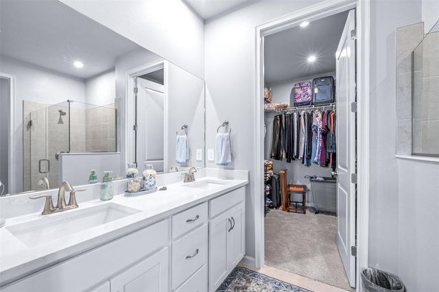 6131 TIMBERDALE AVENUE, Wesley Chapel, FL 33545