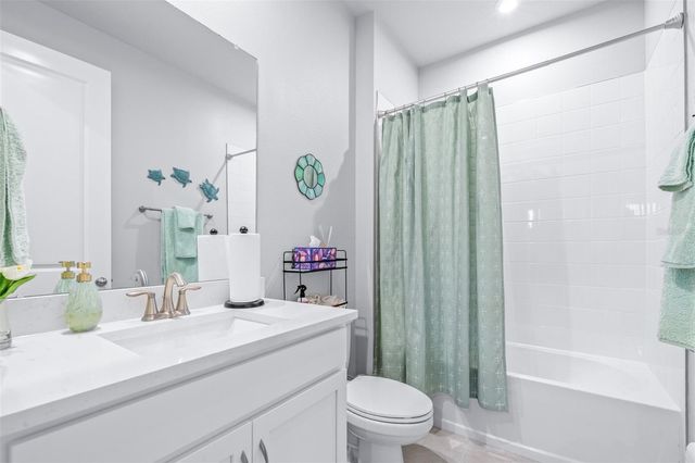 6131 TIMBERDALE AVENUE, Wesley Chapel, FL 33545