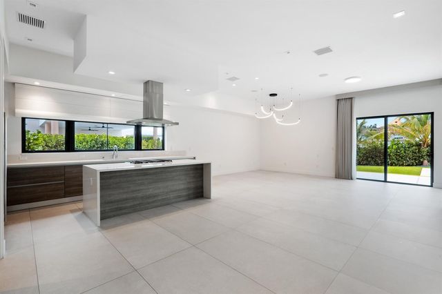 16788 Natures Way, Weston, FL 33326