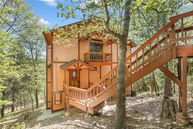 1227 Portillo Lane, Lake Arrowhead, CA 92352