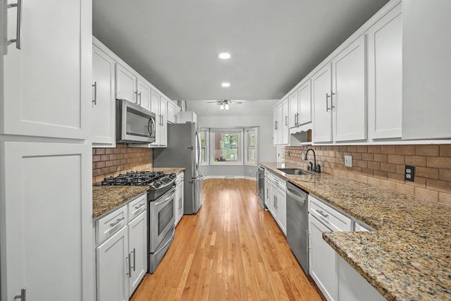 818 Law Lane, Mount Pleasant, SC 29464