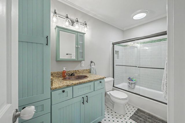 818 Law Lane, Mount Pleasant, SC 29464