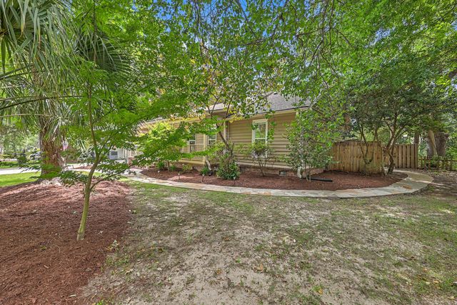 818 Law Lane, Mount Pleasant, SC 29464