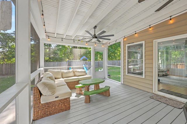 818 Law Lane, Mount Pleasant, SC 29464