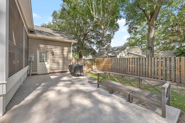 818 Law Lane, Mount Pleasant, SC 29464