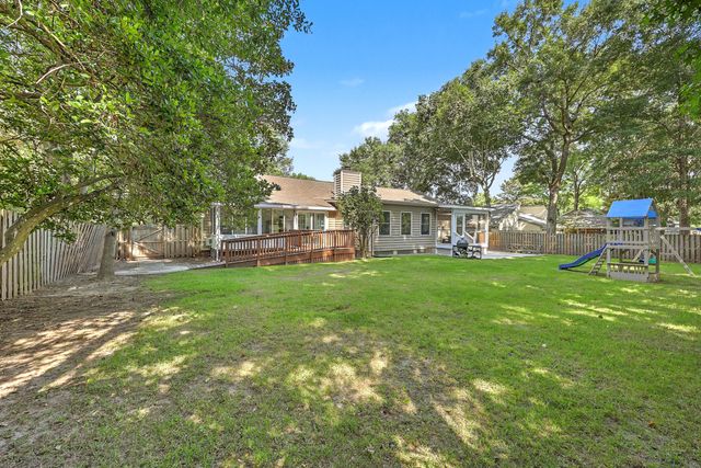 818 Law Lane, Mount Pleasant, SC 29464