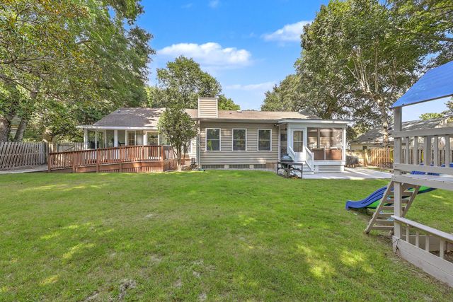 818 Law Lane, Mount Pleasant, SC 29464