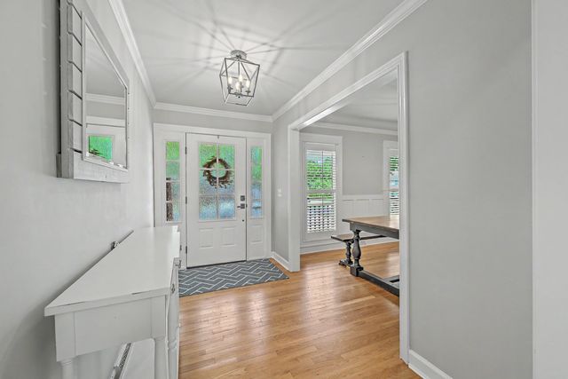 818 Law Lane, Mount Pleasant, SC 29464