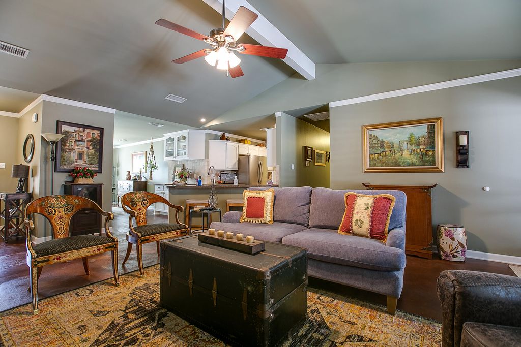 Image 3 of property listing at 3654 Apollo Lane, San Angelo, TX 76903