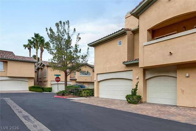 1616 Cardinal Bluff Drive 201, Las Vegas, NV 89128