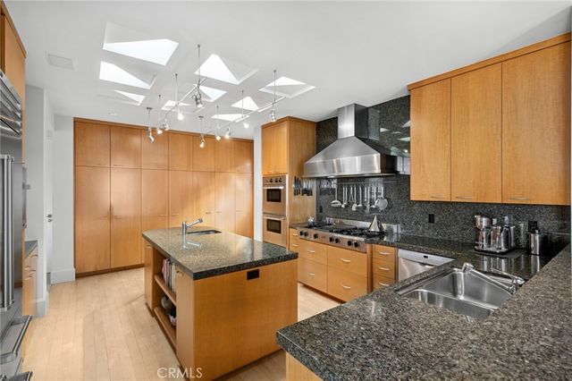 1409 Samoa Way, Laguna Beach, CA 92651