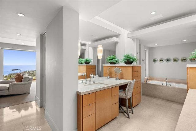 1409 Samoa Way, Laguna Beach, CA 92651