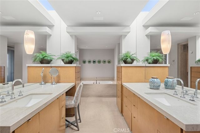 1409 Samoa Way, Laguna Beach, CA 92651