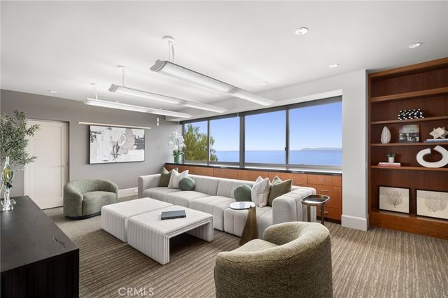 1409 Samoa Way, Laguna Beach, CA 92651