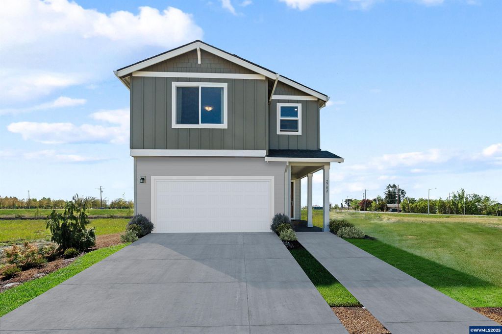 2702 Gunderson Av, Woodburn, OR 97071