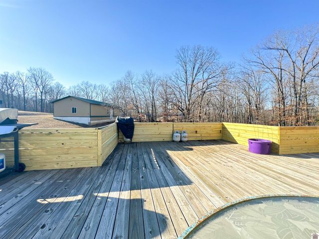 715 Keith Dr, Grand Rivers, KY 42045