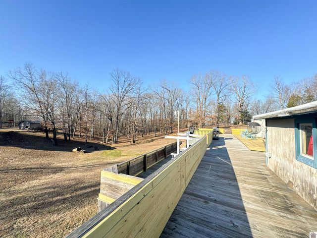 715 Keith Dr, Grand Rivers, KY 42045