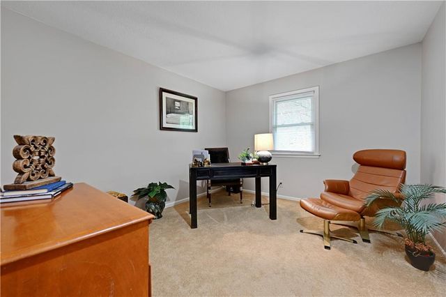 6932 Cottonwood Drive, Shawnee, KS 66216