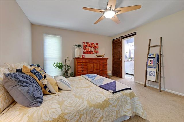 6932 Cottonwood Drive, Shawnee, KS 66216