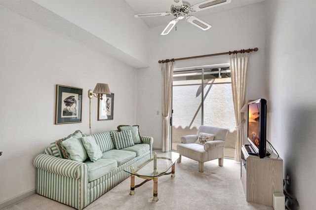 10414 Osprey Trace, West Palm Beach, FL 33412