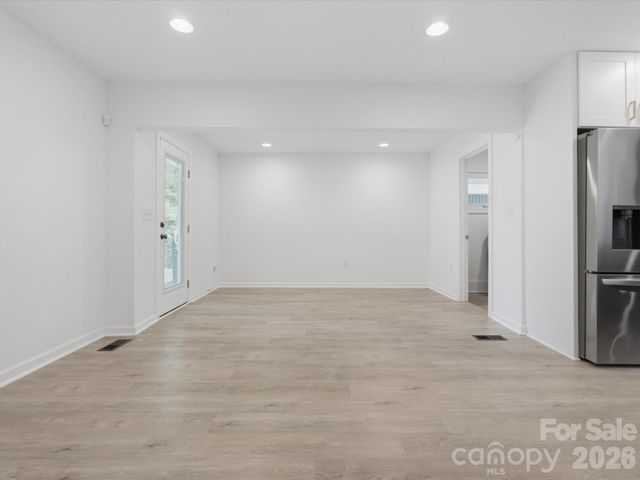 3633 Rosehaven Drive, Charlotte, NC 28205