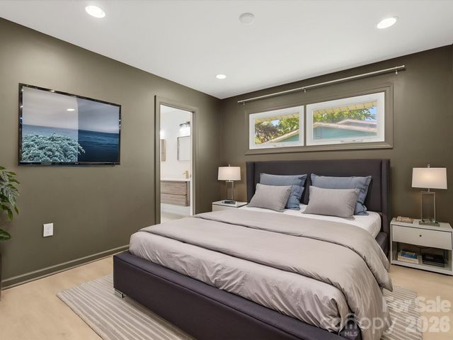 3633 Rosehaven Drive, Charlotte, NC 28205