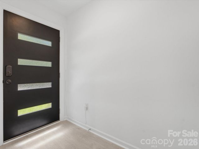 3633 Rosehaven Drive, Charlotte, NC 28205