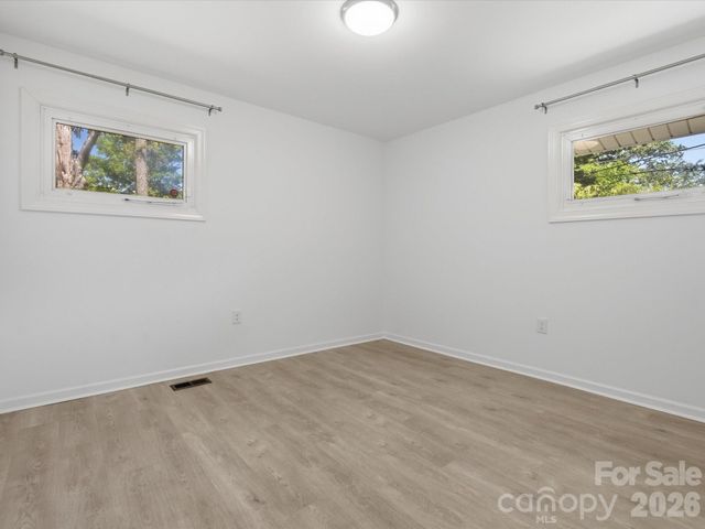3633 Rosehaven Drive, Charlotte, NC 28205
