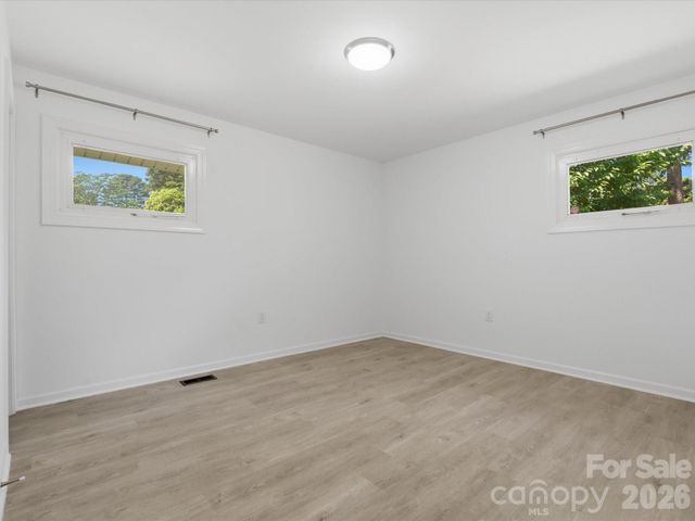 3633 Rosehaven Drive, Charlotte, NC 28205