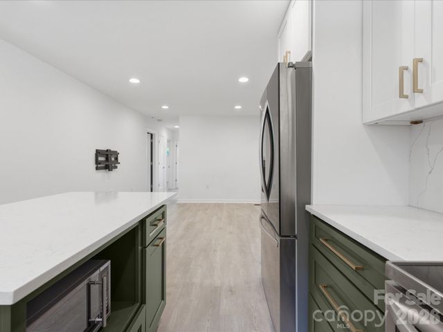 3633 Rosehaven Drive, Charlotte, NC 28205