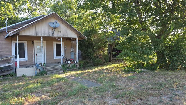 208 E Austin, Leonard, TX 75452
