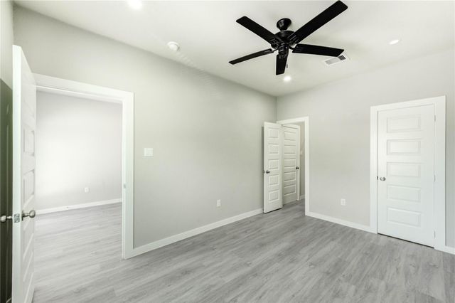 8157 Tate Street B, Houston, TX 77028