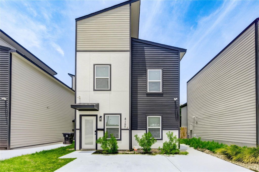 8157 Tate Street B, Houston, TX 77028