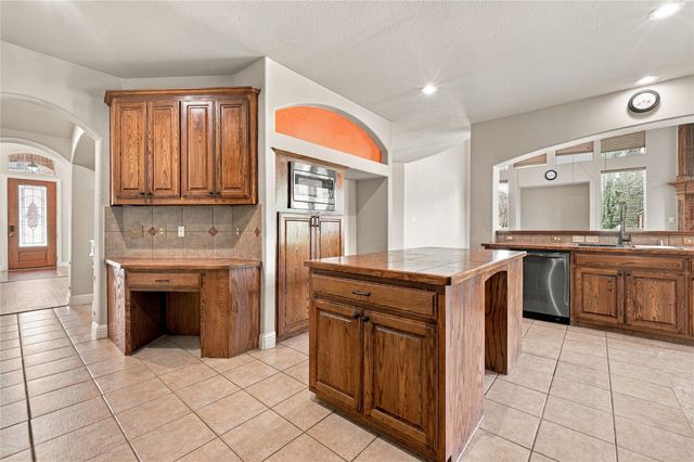 522 Basswood Trail, Garland, TX 75040