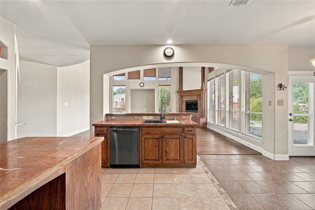522 Basswood Trail, Garland, TX 75040