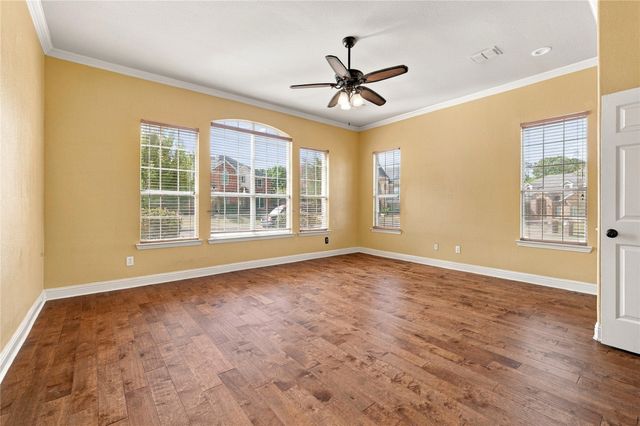 522 Basswood Trail, Garland, TX 75040