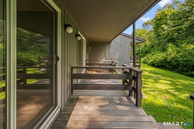183 Williamstown Court 183, Newington, CT 06111