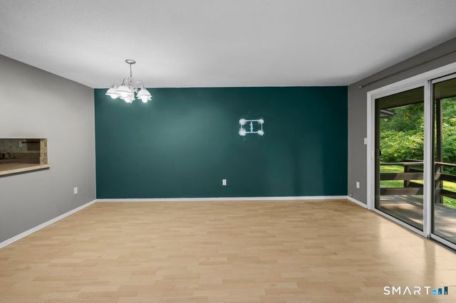 183 Williamstown Court 183, Newington, CT 06111
