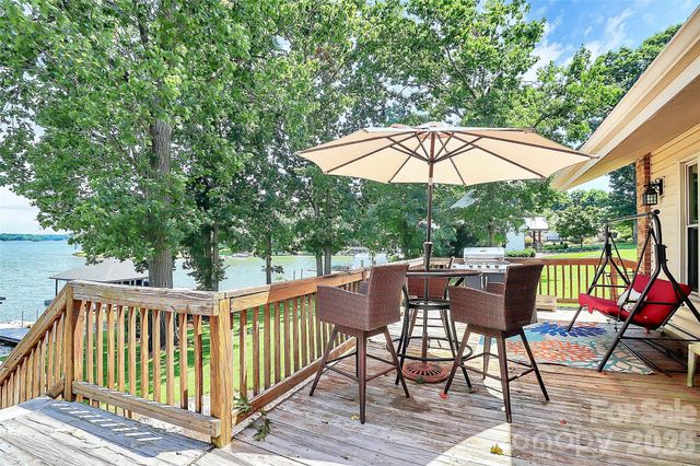160 Quail Hollow Drive, Kings Mountain, NC 28086