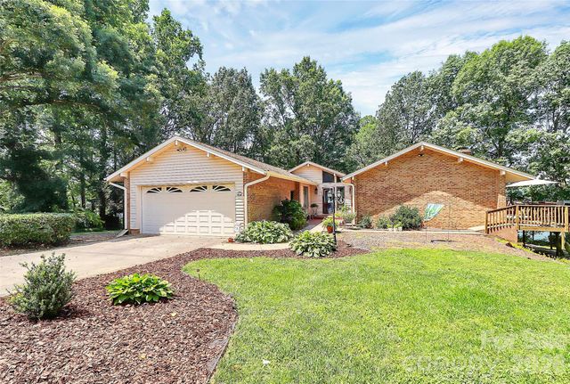 160 Quail Hollow Drive, Kings Mountain, NC 28086